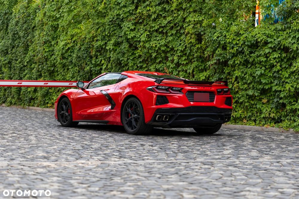 Chevrolet Corvette - 13