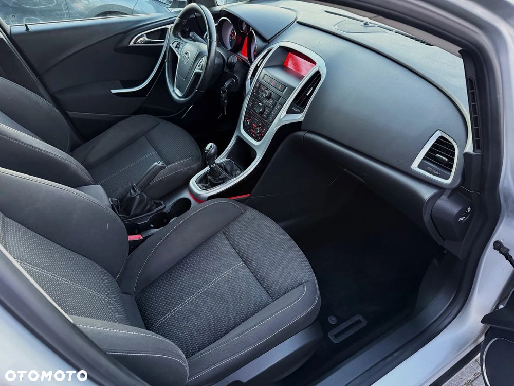 Opel Astra 1.4 Turbo Edition - 12