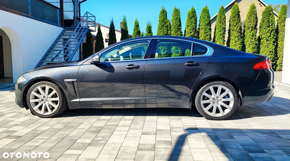 Jaguar XF 3.0 V6 Diesel S Premium Luxury - 8