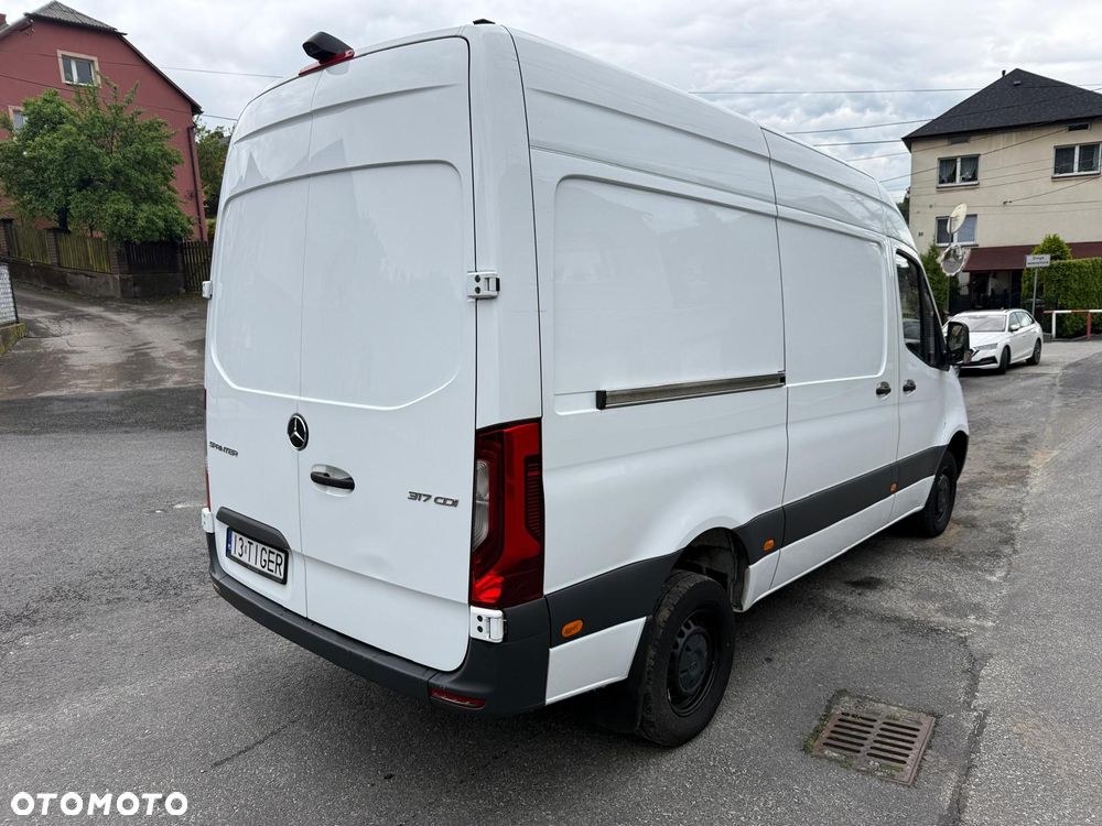 Mercedes-Benz SPRINTER - 5