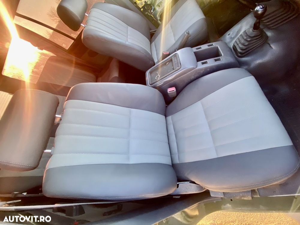 Toyota Land Cruiser - 10