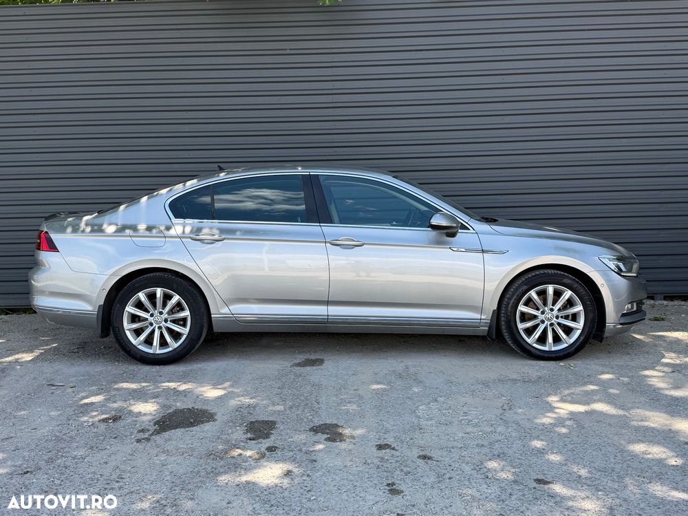 Volkswagen Passat 2.0 TDI DSG Highline - 36