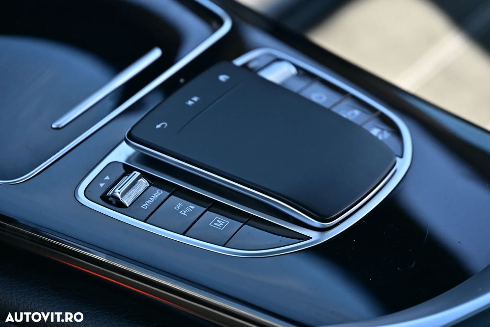 Mercedes-Benz GLC - 26