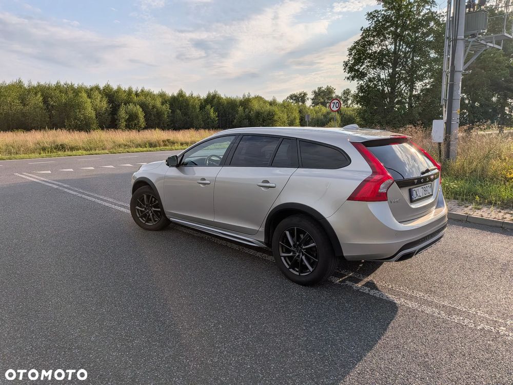 Volvo V60 Cross Country T5 Geartronic Momentum - 11