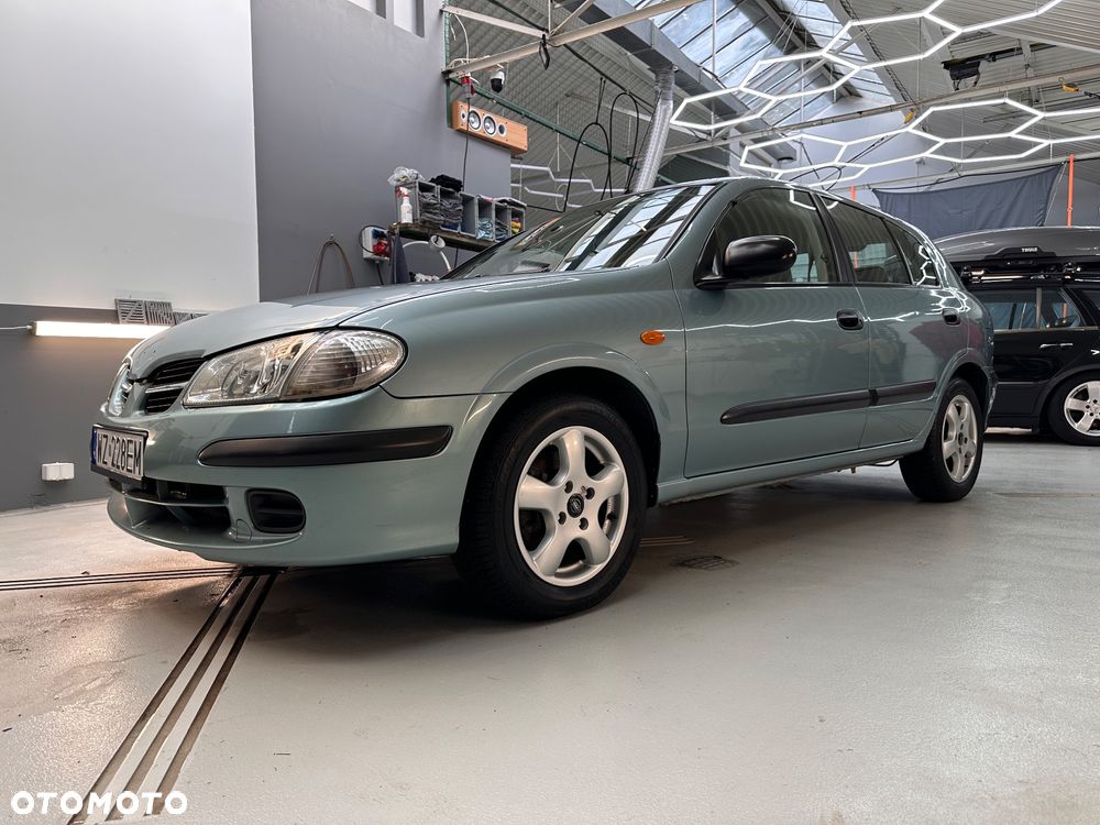 Nissan Almera 1.8 Comfort - 1