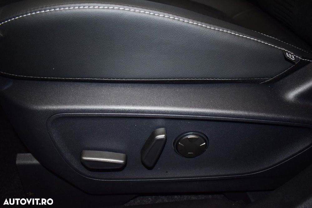Ford Kuga - 18