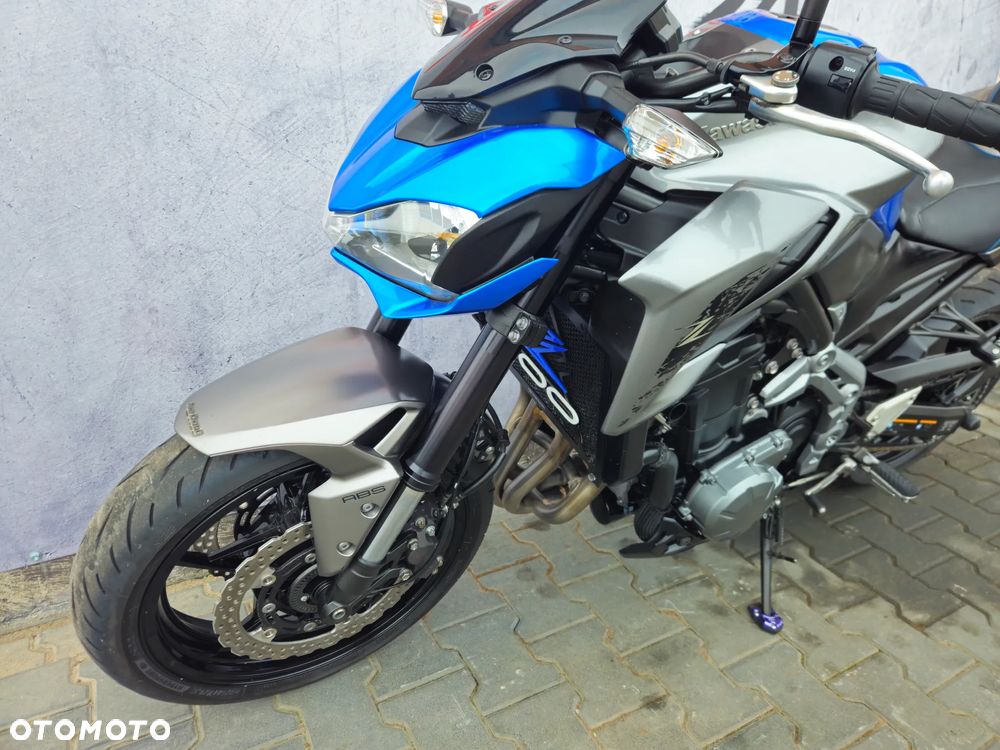 Kawasaki Z 900 - 10