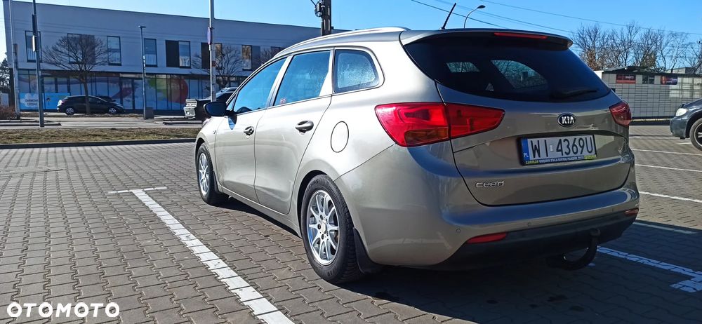 Kia Ceed 1.6 GDI L - 6