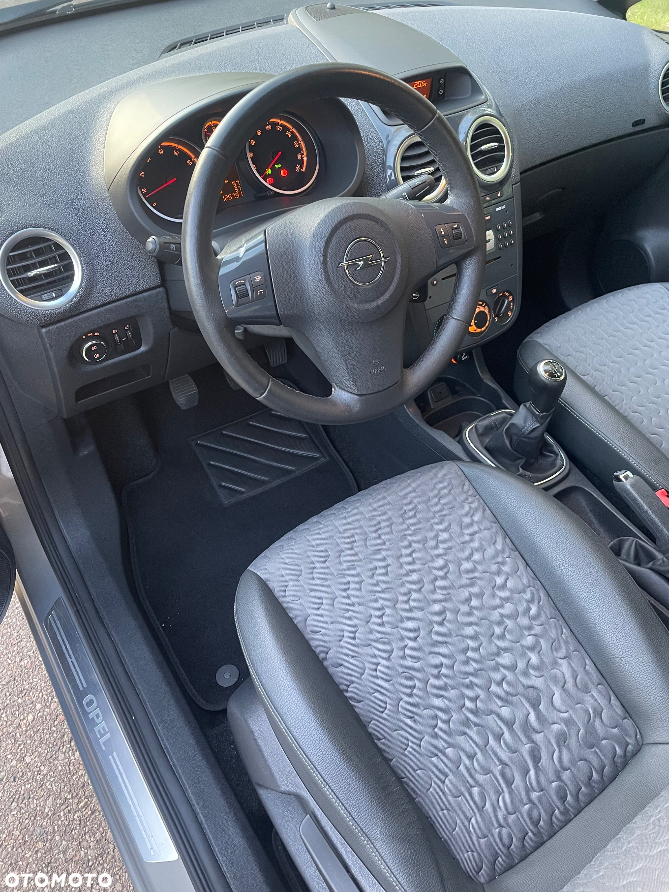 Opel Corsa 1.2 16V (ecoFLEX) Color Edition - 5