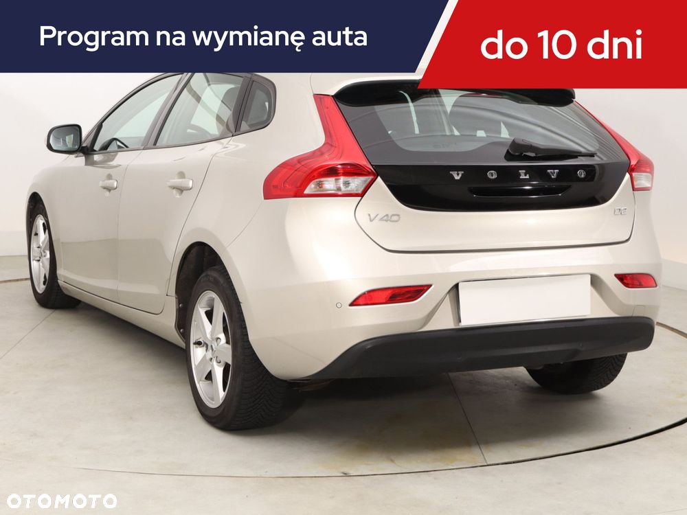 Volvo V40 - 6