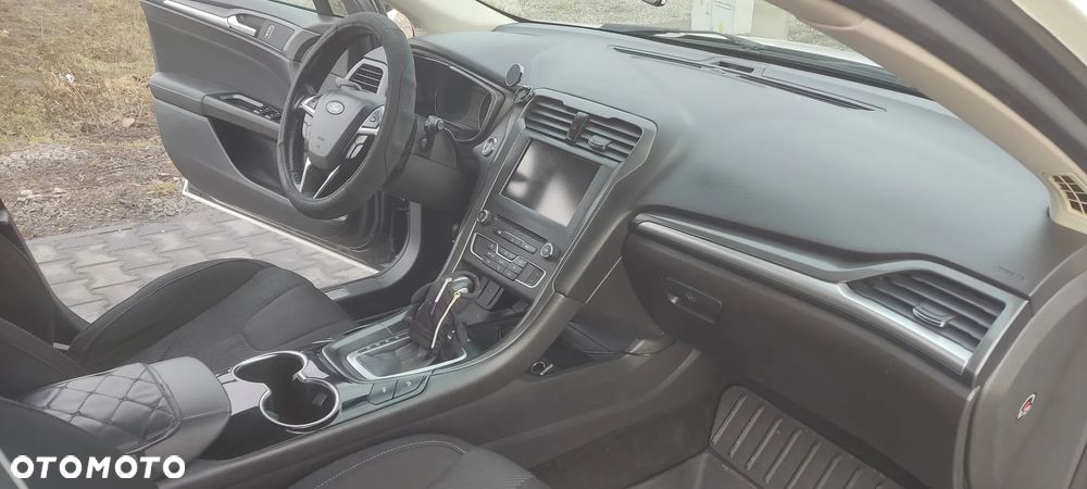 Ford Mondeo 2.0 TDCi STart-Stopp PowerShift-Aut Titanium - 11