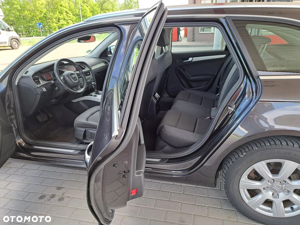 Audi A4 Avant - 13
