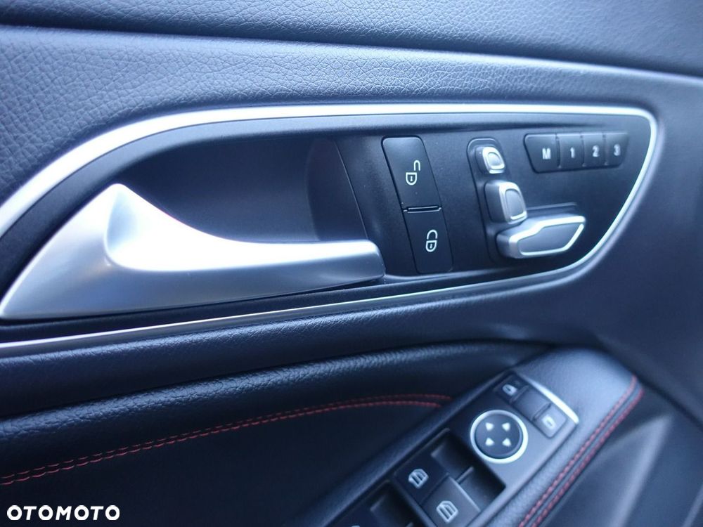 Mercedes-Benz CLA AMG 45 4Matic AMG Speedshift DCT 7G AMG Night Edition - 35
