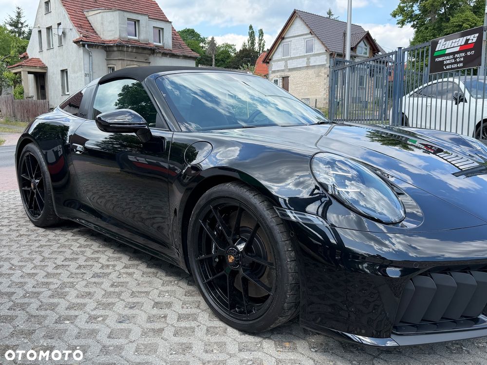 Porsche 911 Targa 4 GTS PDK - 6