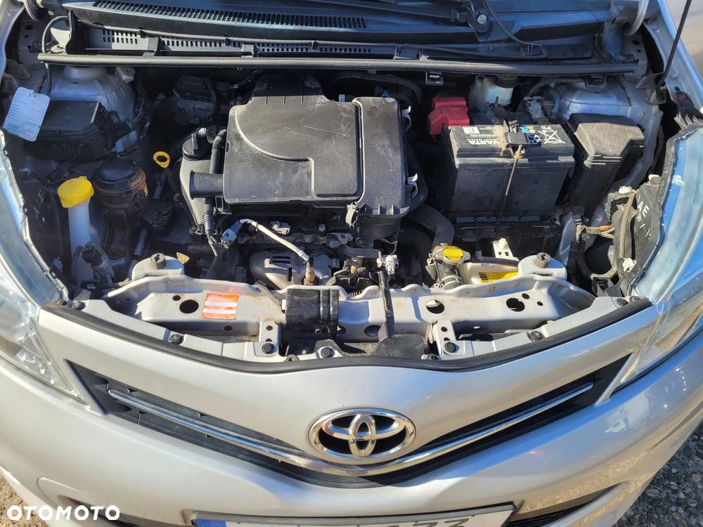 Toyota Yaris 1.0 VVT-i Cool - 27