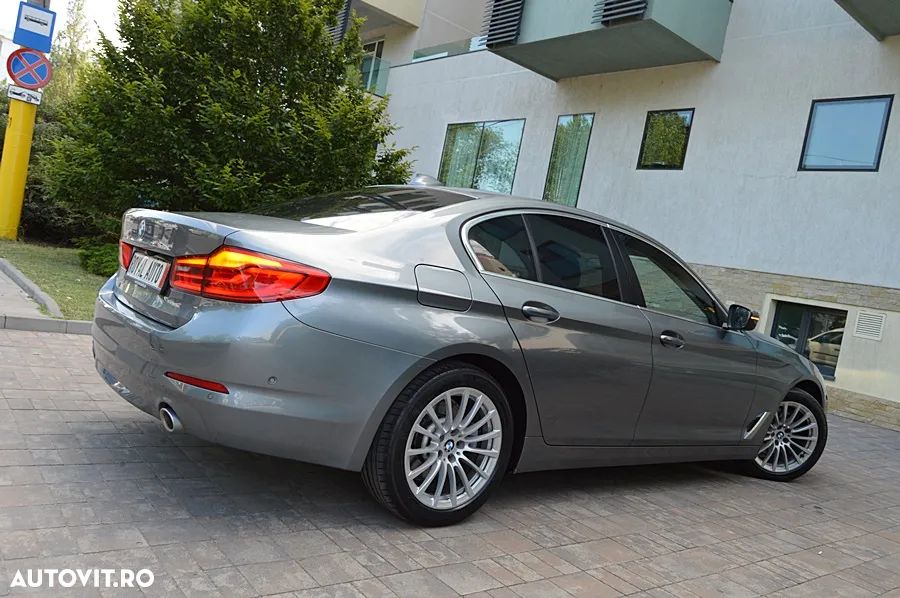 BMW Seria 5 520d Aut. - 23