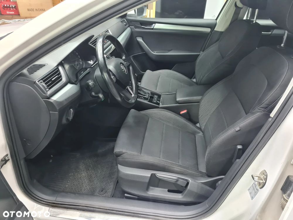 Skoda Superb 2.0 TDI DSG Sportline - 32