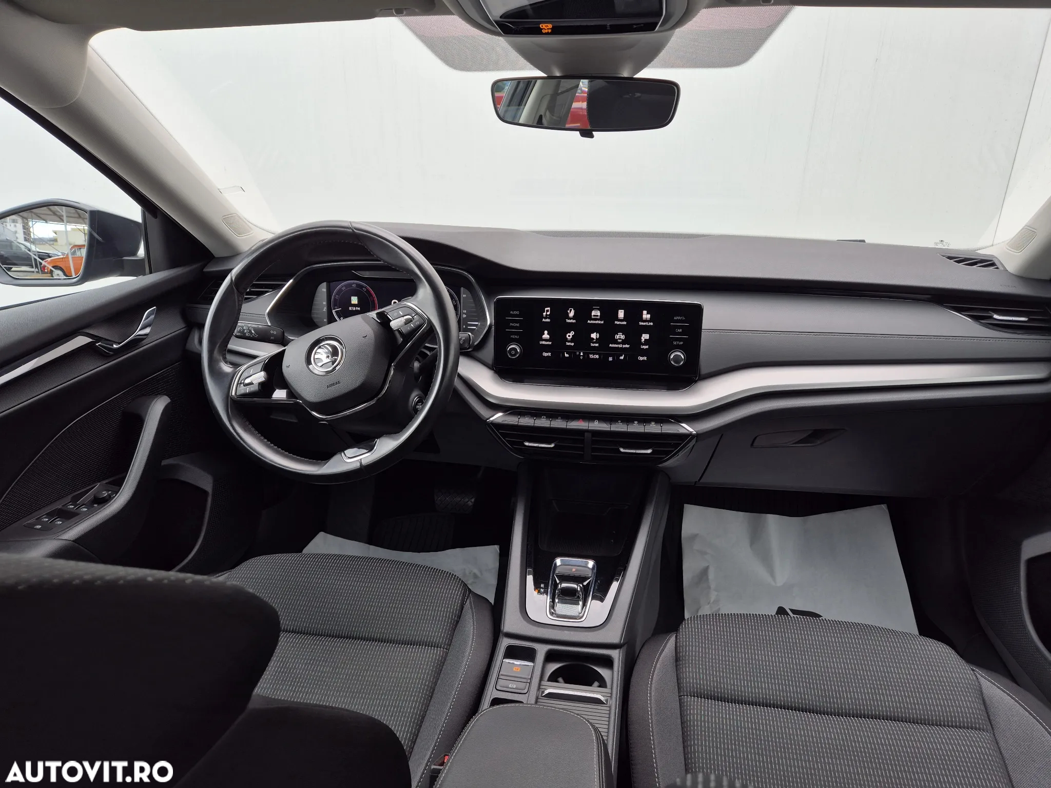Skoda Octavia 2.0 TDI DSG Ambition - 14