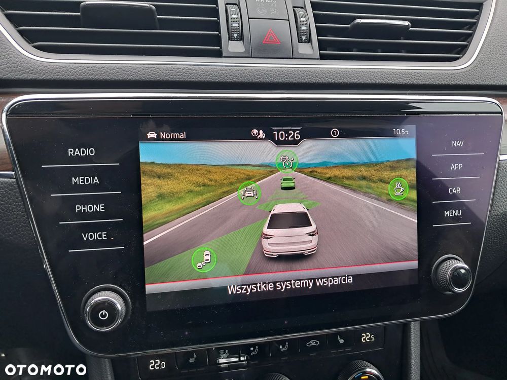 Skoda Superb 2.0 TDI SCR 4x4 Scout DSG - 30