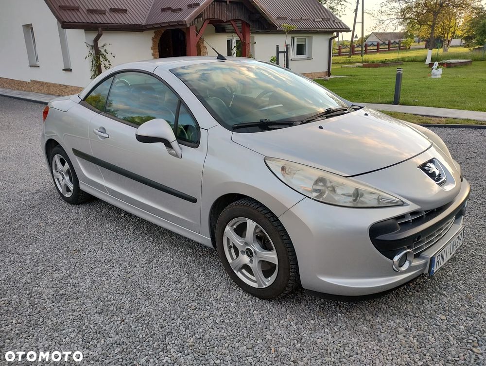 Peugeot 207 CC - 15