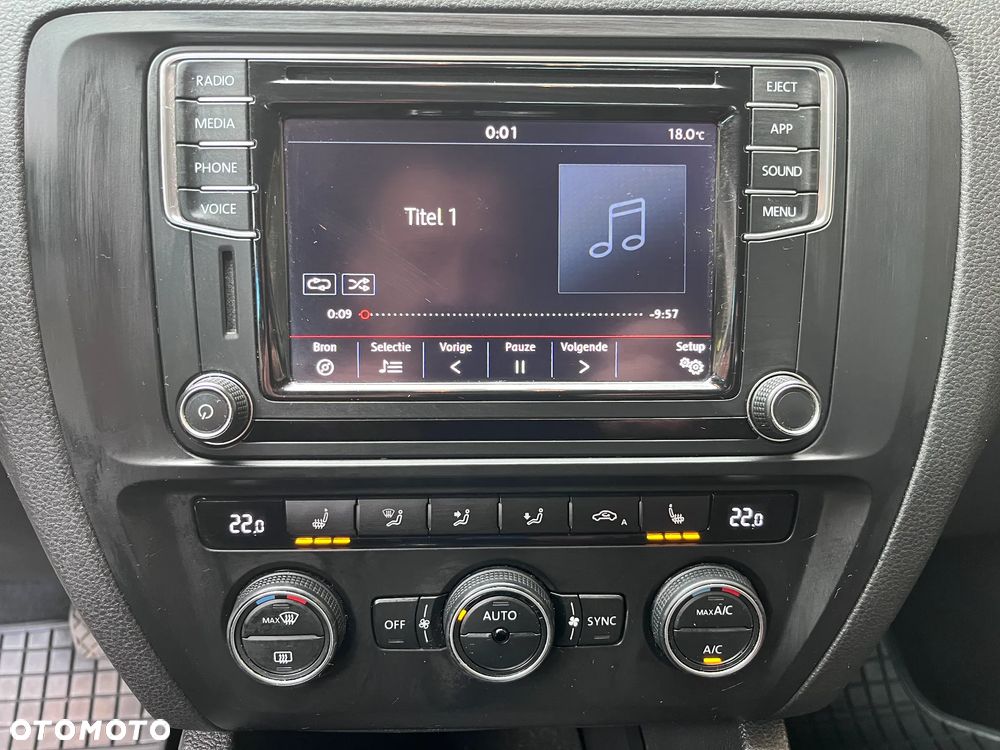 Volkswagen Jetta 1.4 TSI BMT Comfortline - 32