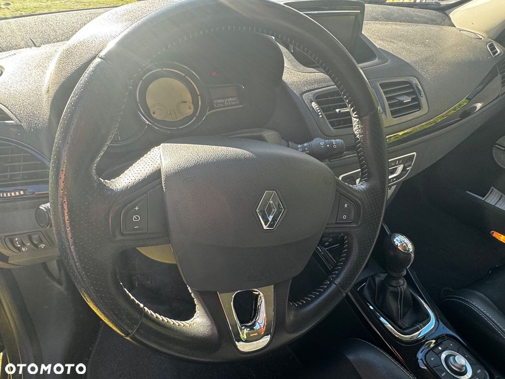 Renault Megane ENERGY TCe 130 BOSE EDITION - 8