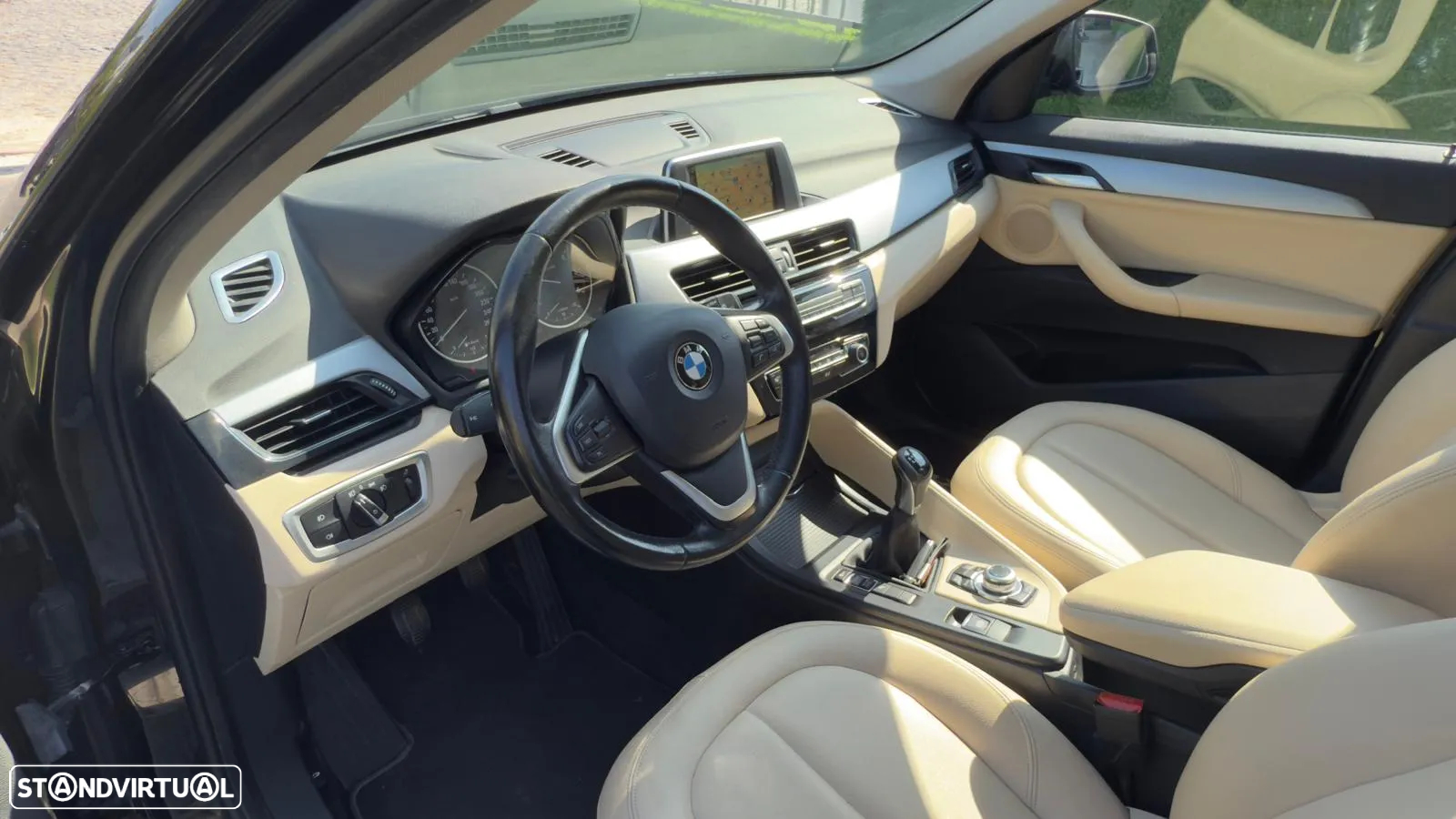 BMW X1 16 d sDrive xLine - 11