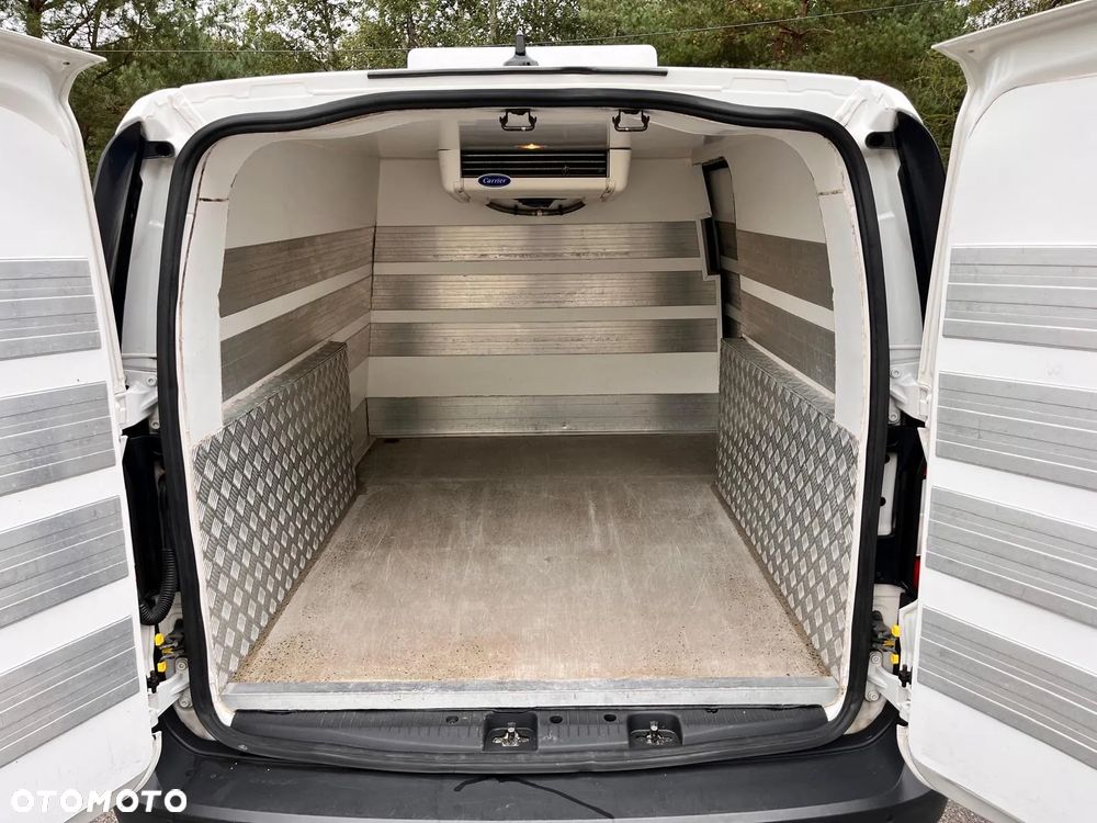 Volkswagen Caddy Maxi - 3