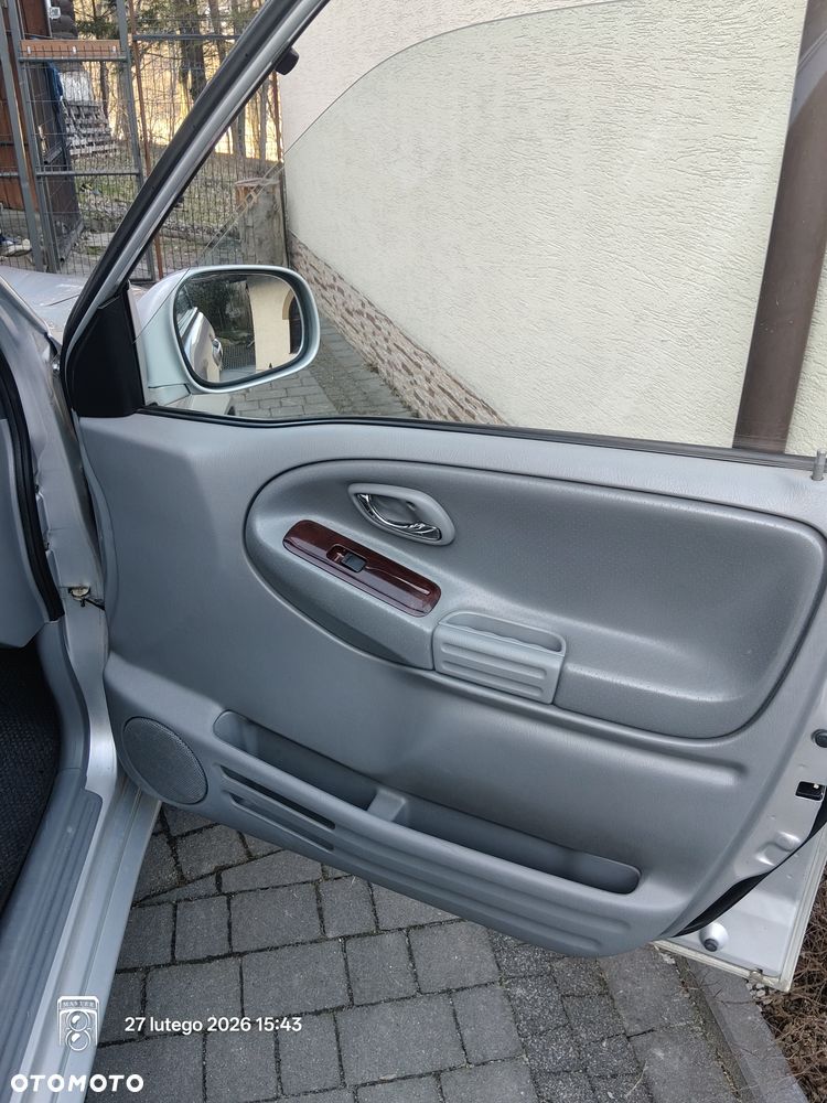Suzuki Grand Vitara 2.0 HDi - 14