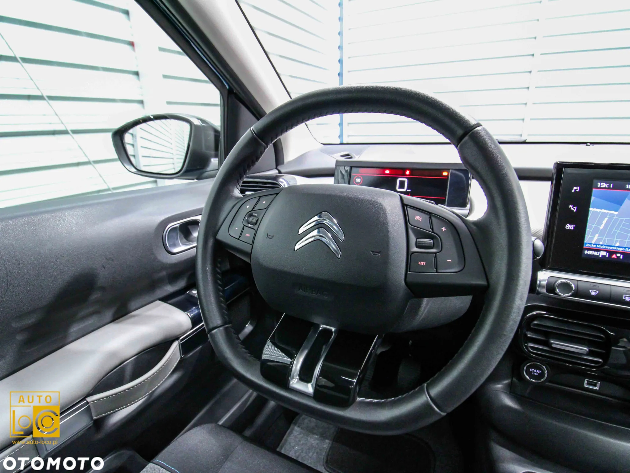 Citroën C4 Cactus 1.2 PureTech GPF Shine S&S - 28