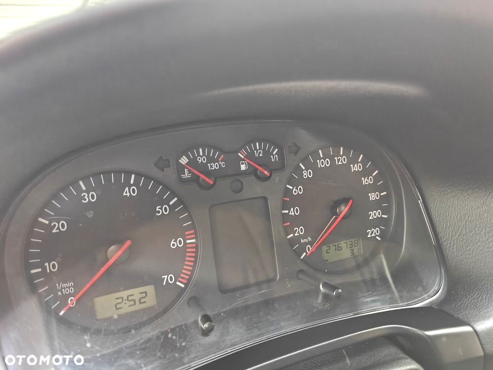 Volkswagen Golf - 10