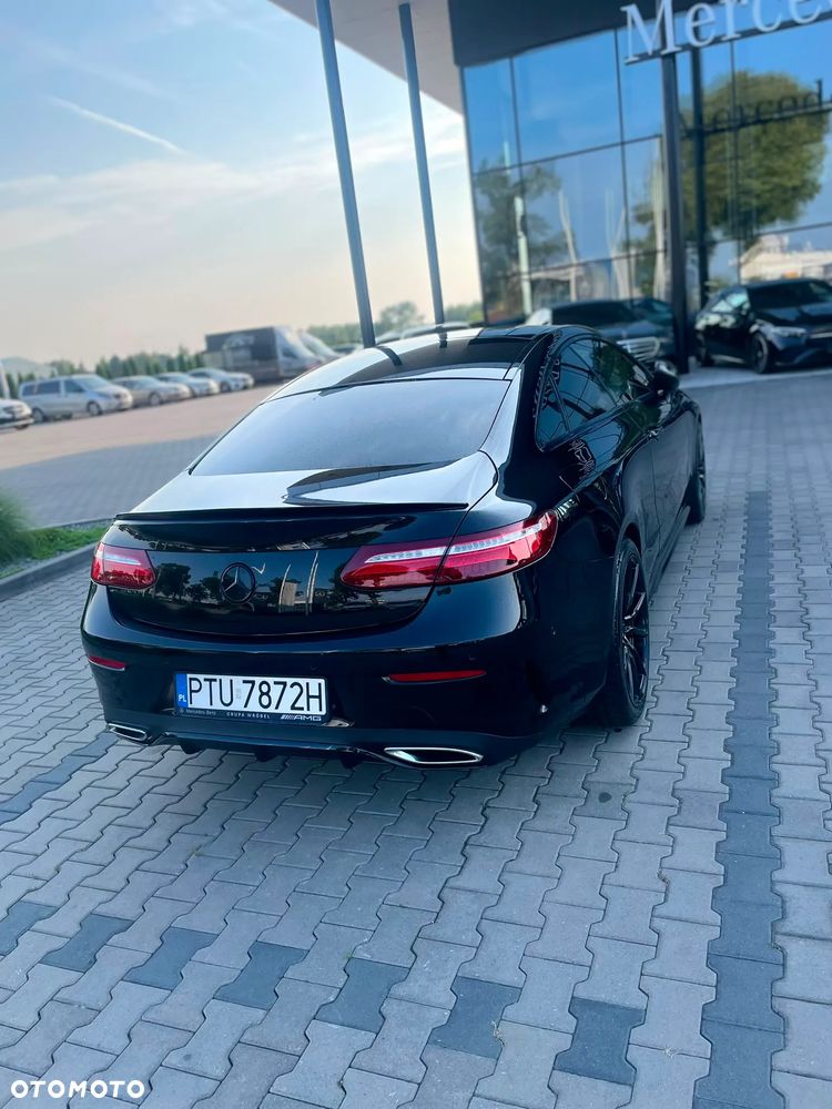 Mercedes-Benz Klasa E 220 d 4-Matic 9G-TRONIC - 4