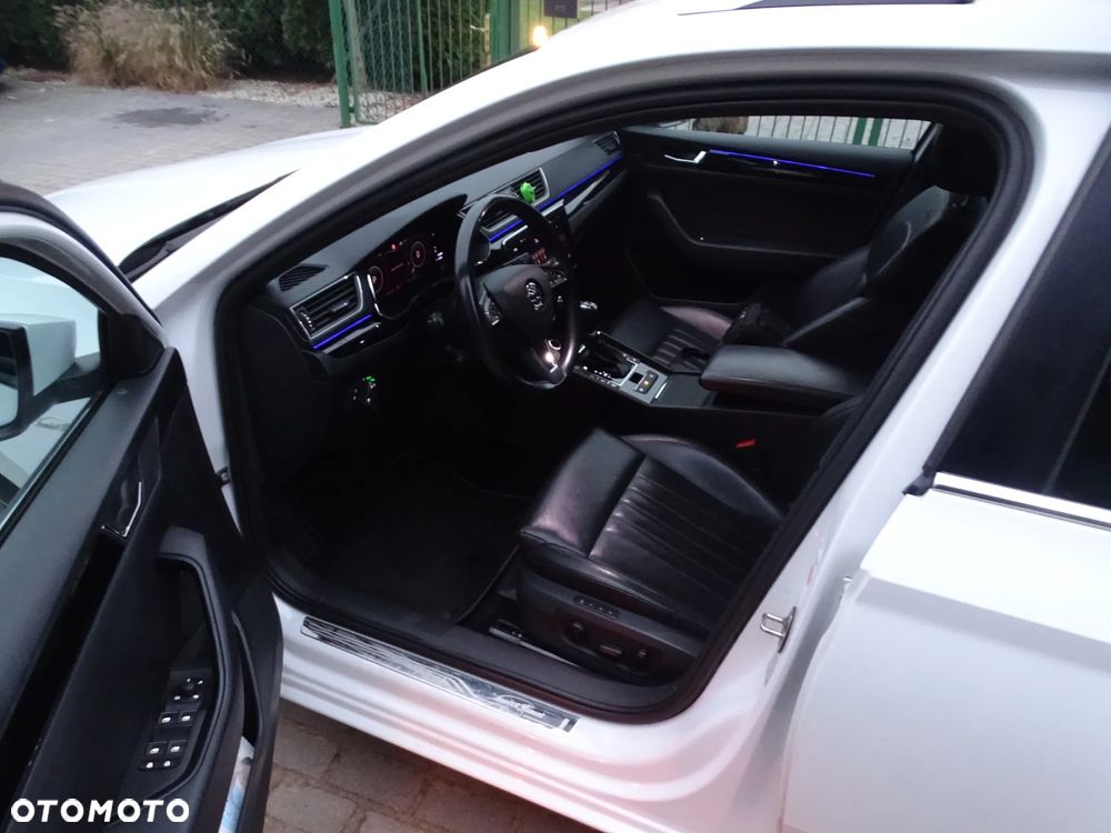 Skoda Superb 2.0 TDI DSG L&K - 5