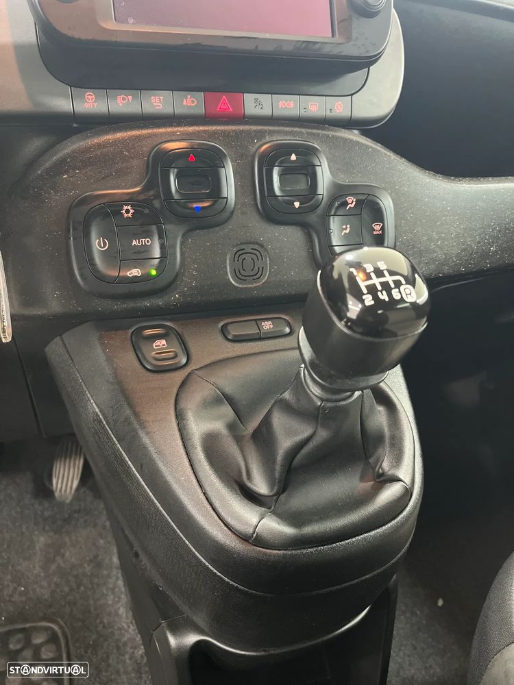 Fiat Panda 1.0 Hybrid Cross - 12