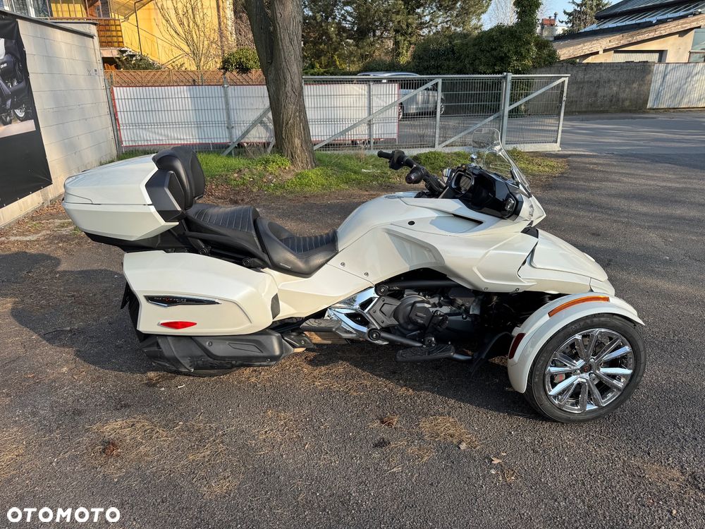 Can-Am Spyder - 8
