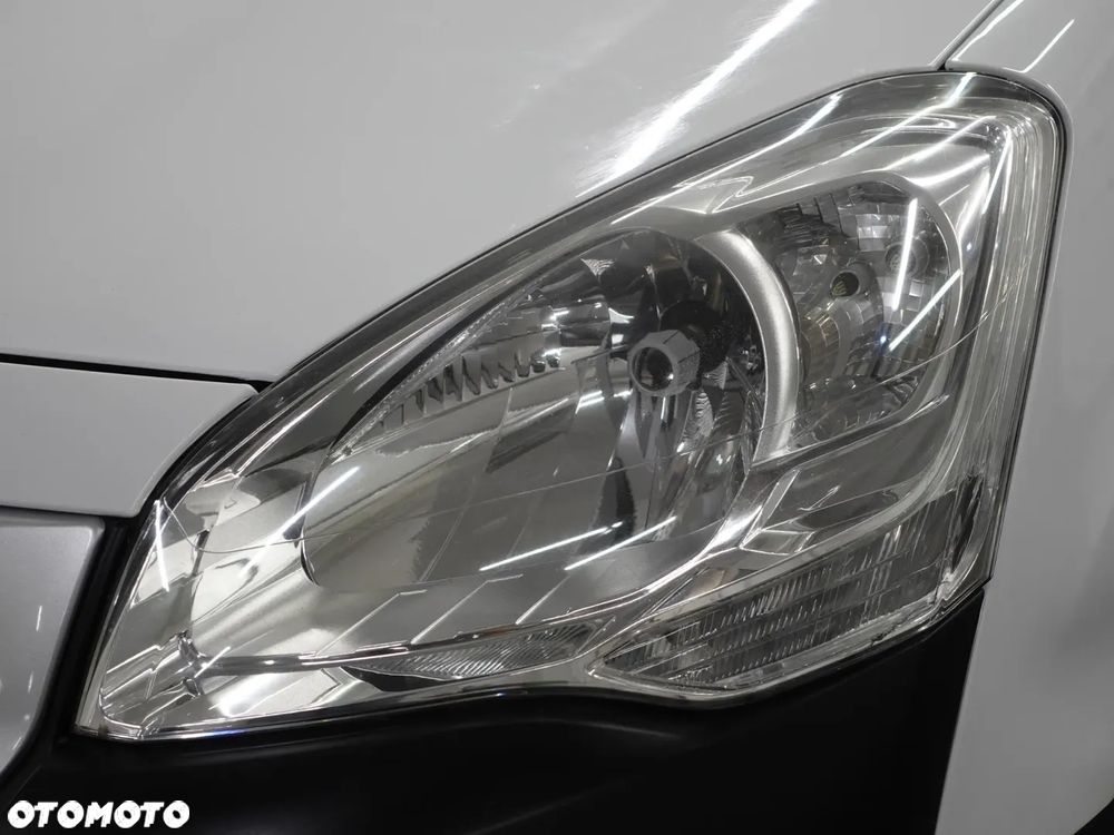 Peugeot Partner - 13