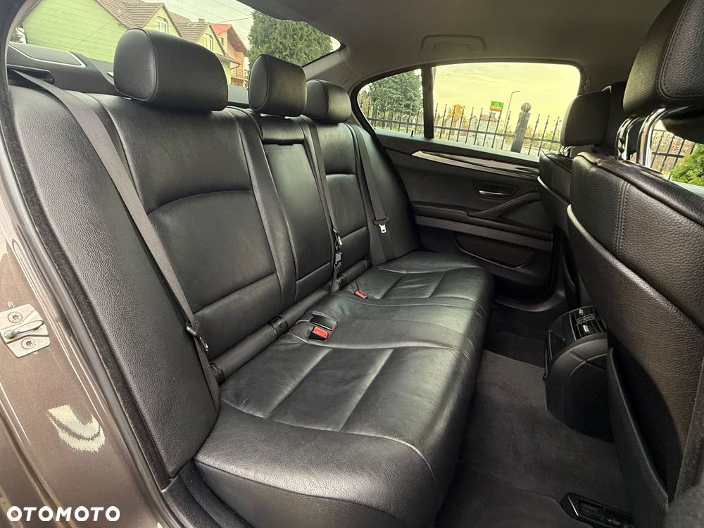 BMW Seria 5 ver-520d - 29