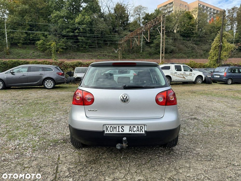 Volkswagen Golf - 8