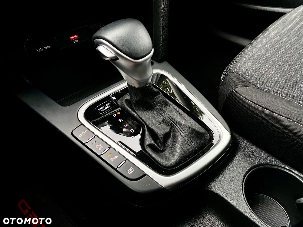 Kia Ceed 1.5 T-GDI M DCT - 29