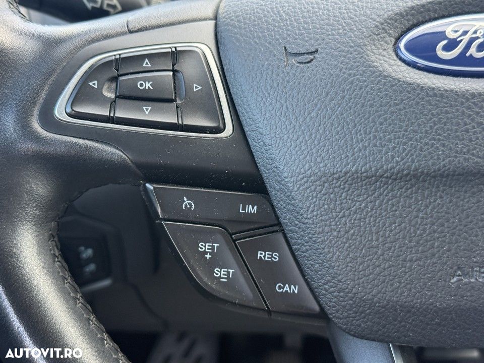 Ford Focus - 17