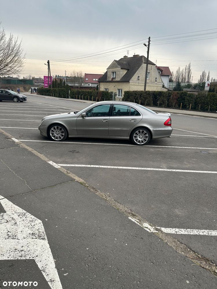 Mercedes-Benz Klasa E - 12