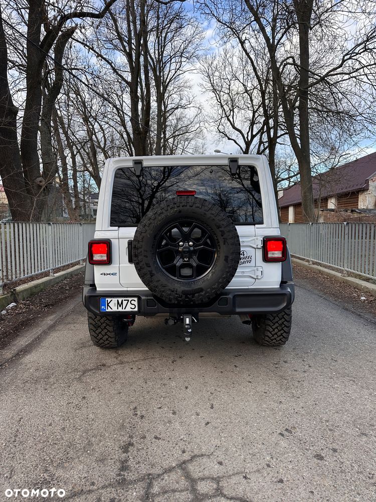 Jeep Wrangler - 25