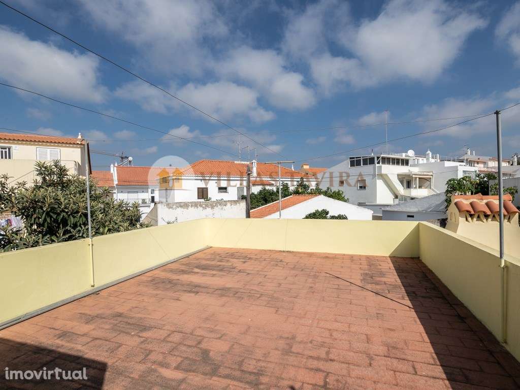 Moradia T4 no Centro de Tavira com Terreno e Garagem - Grande imagem: 5/59