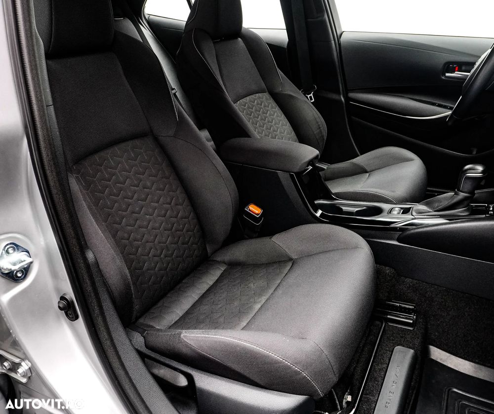 Toyota Corolla 1.8 HSD Dynamic - 14