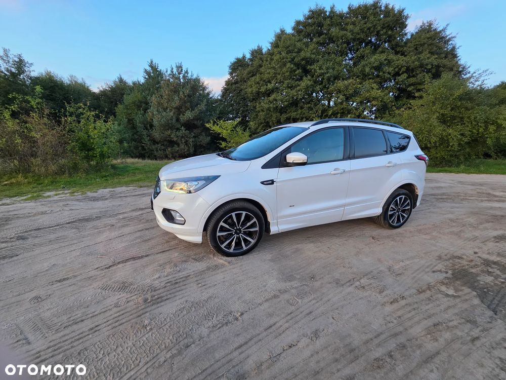 Ford Kuga - 11