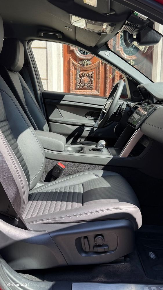 Land Rover Discovery Sport 1.5 I3 P300e AWD R-Dynamic SE - 11