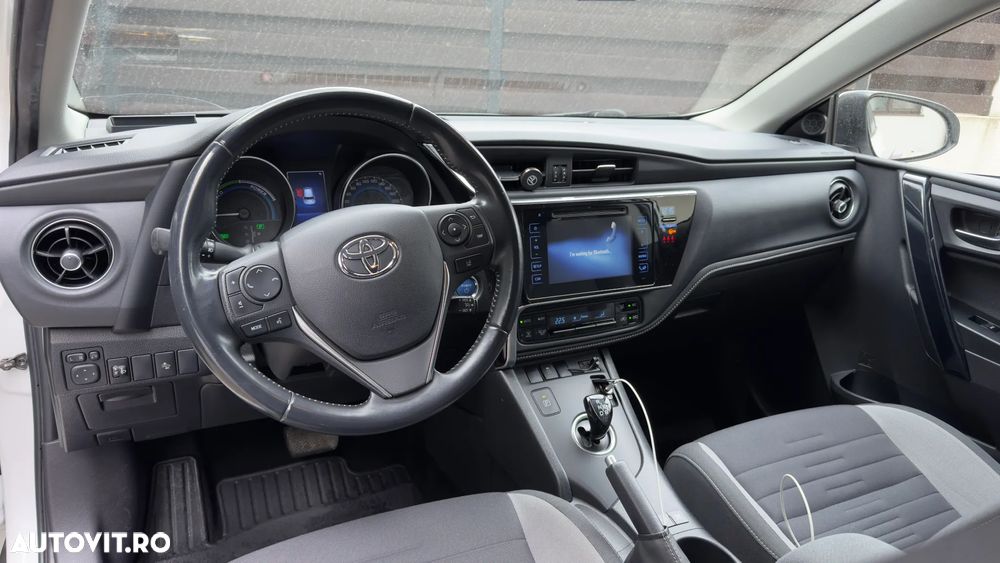 Toyota Auris 1.8 L VVT-i HSD Luna - 13