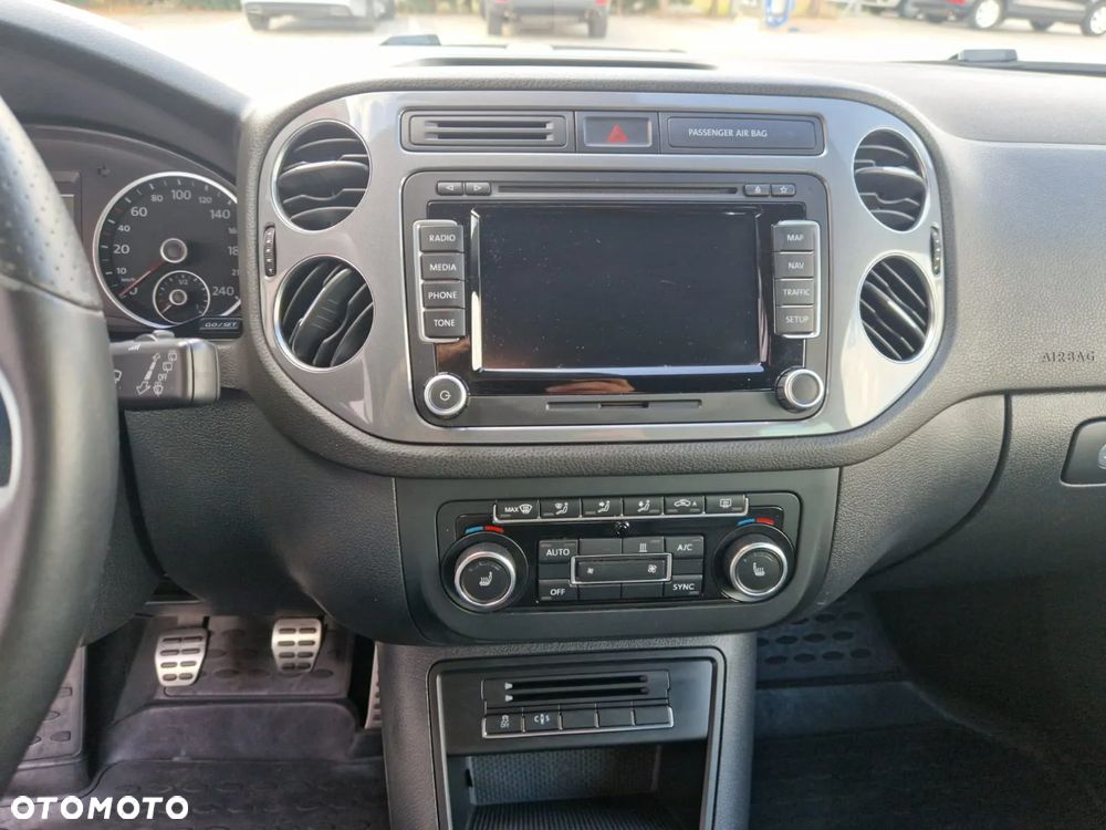 Volkswagen Tiguan - 16