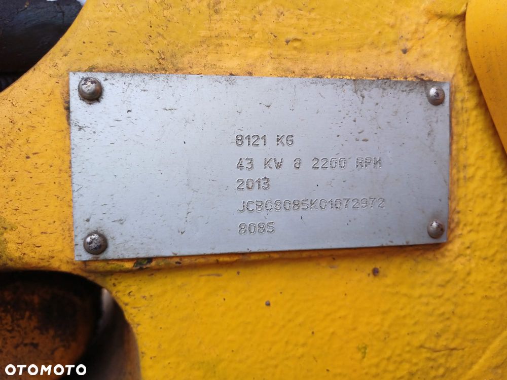 JCB 8085 - 6
