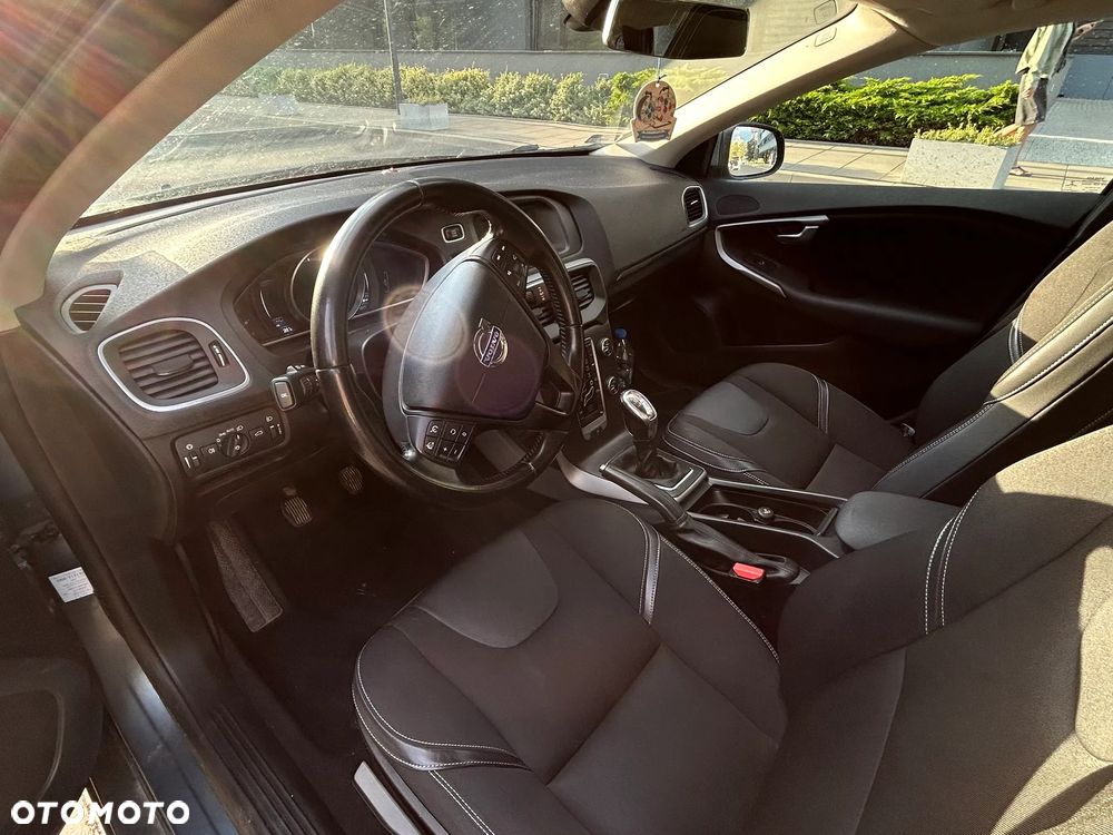 Volvo V40 - 11